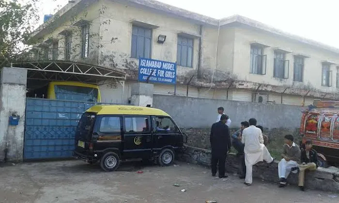 Islamabad Model College for Girls, Kot hathial (IMCG) (STEM INTERVENTION) Picture 1