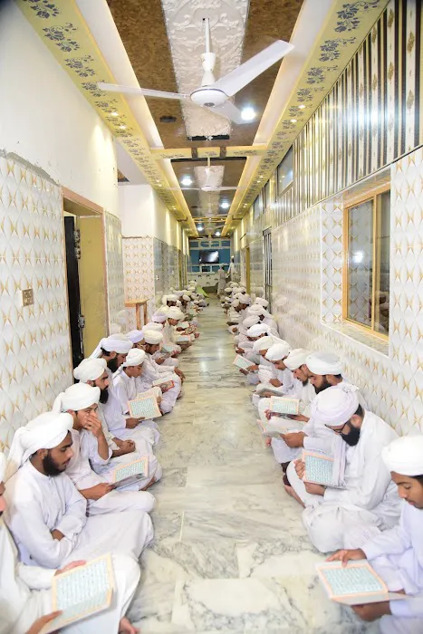 Jamia tul madina scheme 2 gujrkhan Picture 8