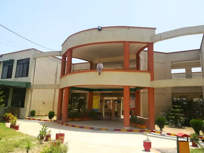 Sarwar Shaheed College Picture 8