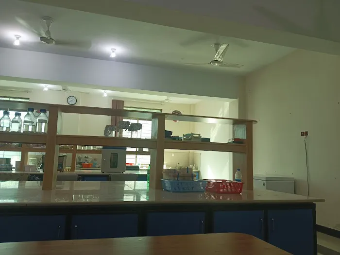 Cell and Molecular Biology Lab, Department of Zoology, QAU. Picture 1