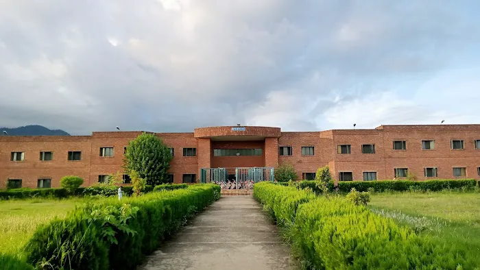 Quaid e Azam University Islamabad Picture 6