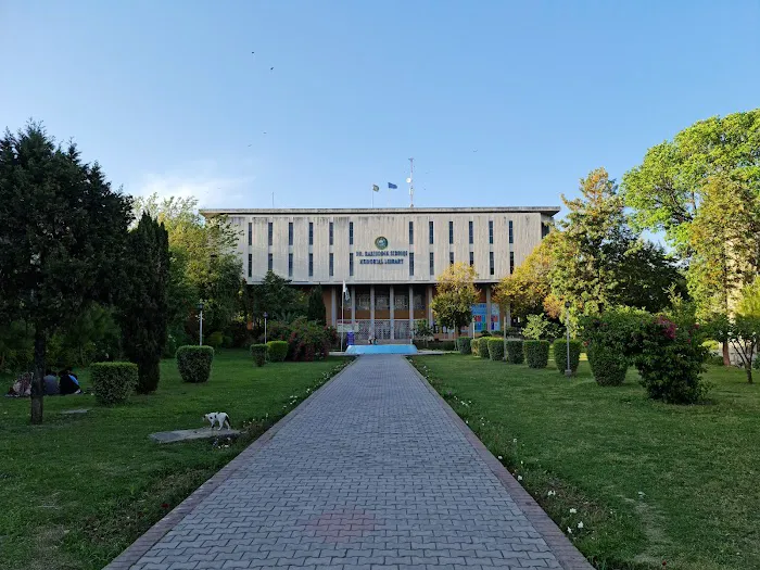 Quaid e Azam University Islamabad Picture 4