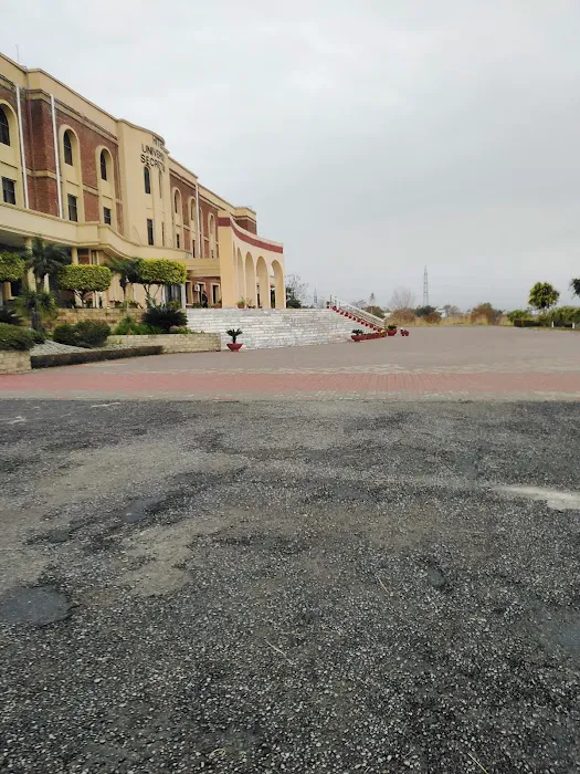 HITEC University Taxila Cantt Picture 6