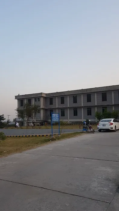 Quaid-i-Azam School of Management Sciences (QASMS) Picture 4