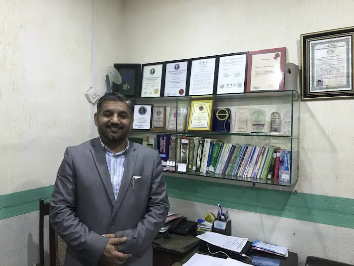 Hadi Homoeopathic madical college Picture 1