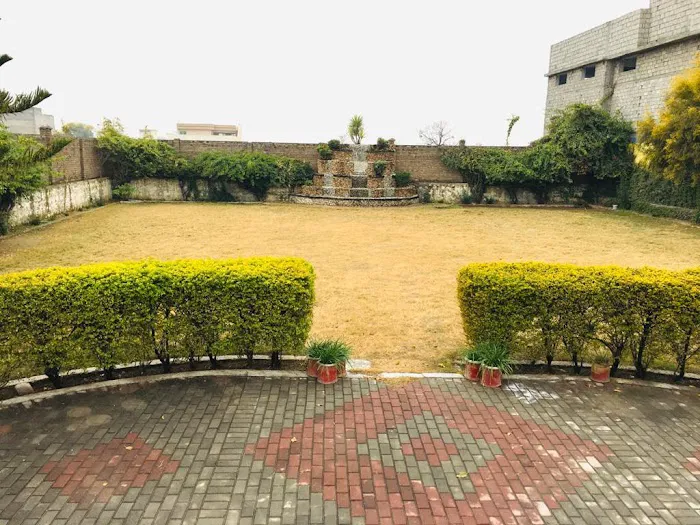Base college campus 1 Picture 4