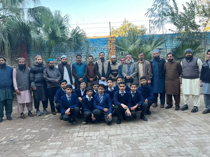 Al-Noor Public Secondary School Picture 3
