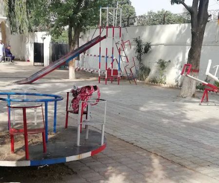 Fauji Foundation College