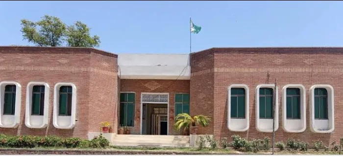 Government Associate College of Commerce Picture 1