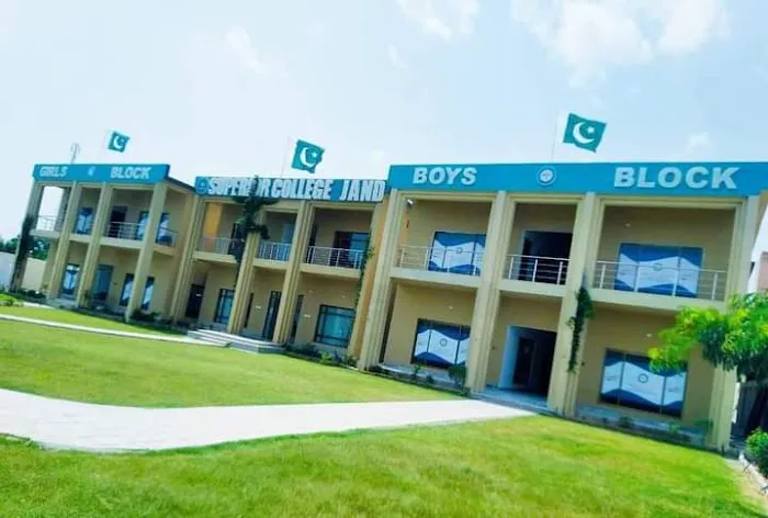 Superior College Jand Picture 4