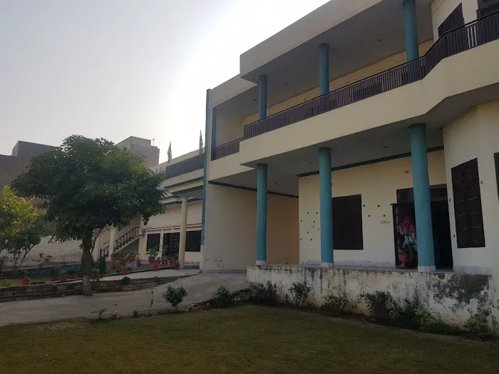 Ahmed College Of Pharmacy Picture 1
