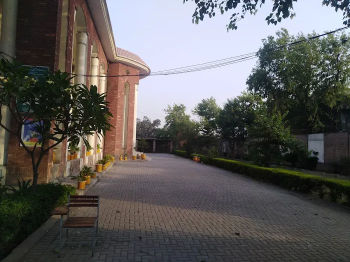 Government Nawaz Sharif Associate College for Women Picture 8