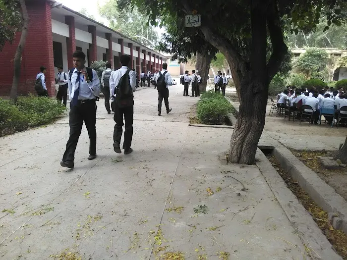 Government Graduate College Mandi Bahuddin Picture 2