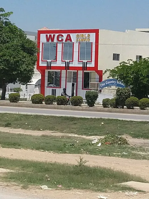 WAH COLLEGE OF ACCOUNTANCY, GIRLS CAMPUS Picture 1