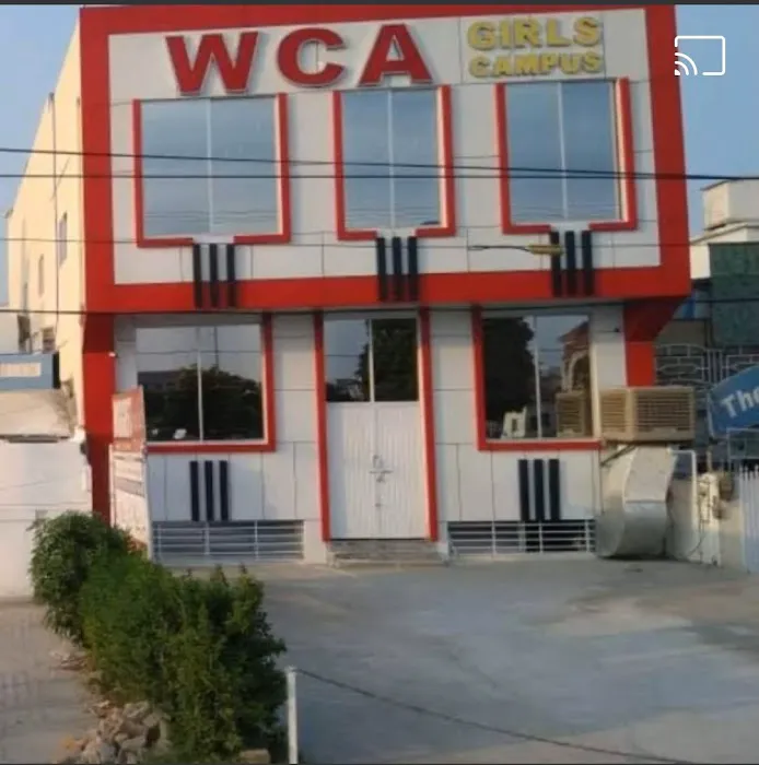 WAH COLLEGE OF ACCOUNTANCY, GIRLS CAMPUS Picture 3