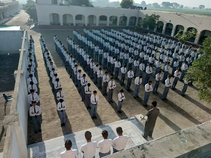 Kallar Kahar Science Higher Secondary School for Boys Pinanwal Campus Chak Jani Picture 2