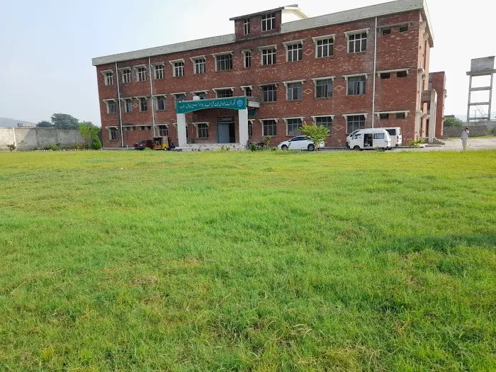 Government Associate College Hassanabdal Picture 2