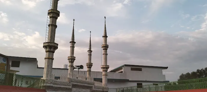 Jamia Faiz Ul Quran Hassan abdal Picture 3