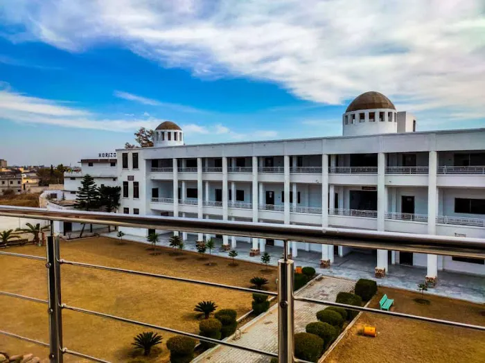 Horizon Degree and Commerce College Picture 4