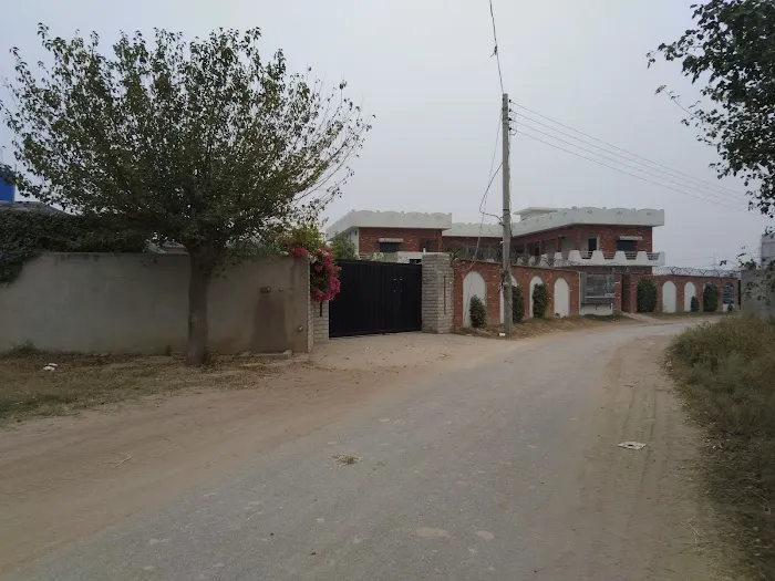 Qadeer Girls College Chakwal Picture 3