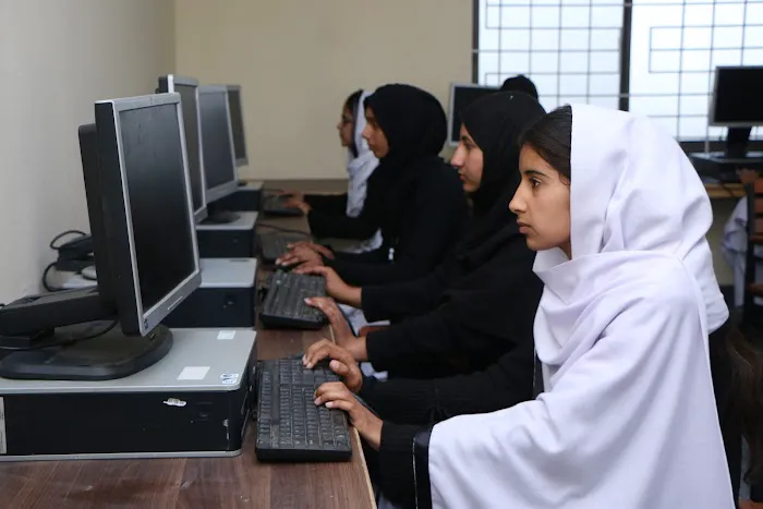 Qadeer Girls College Chakwal Picture 4