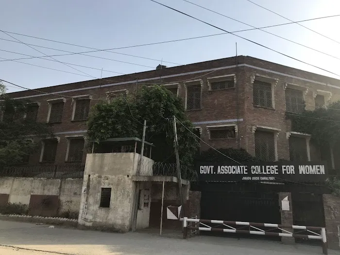 Govt Associate College for Women New Civil Lines Picture 6