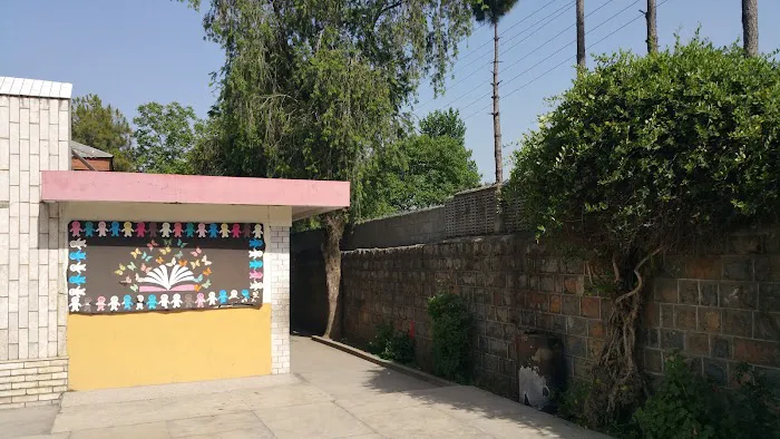 Alam Academy School And College. Picture 1