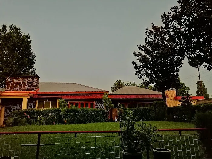 Alam Academy School And College. Picture 10