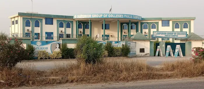 SUPERIOR COLLEGE PHALIA Picture 4