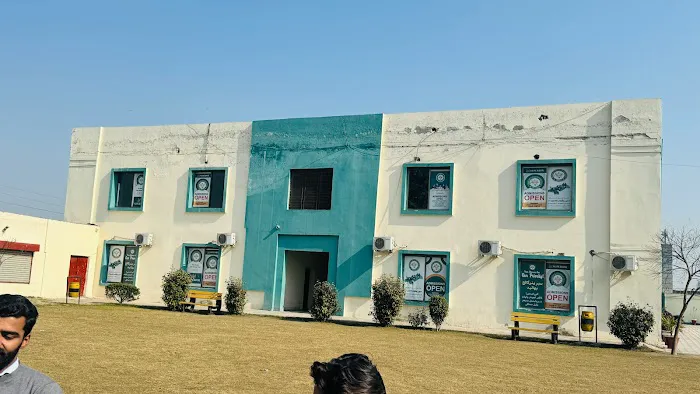 SUPERIOR COLLEGE PHALIA Picture 8