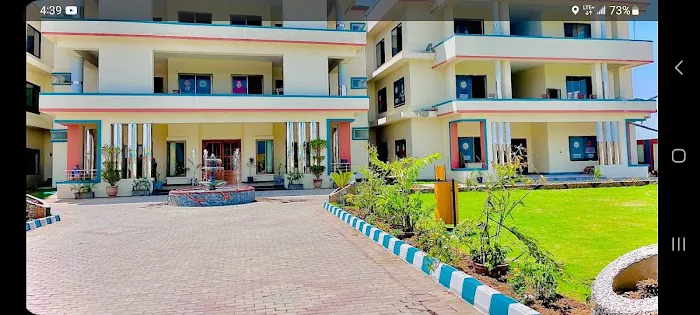Campus-For-University-Programs Superior College M.B.Din Picture 1