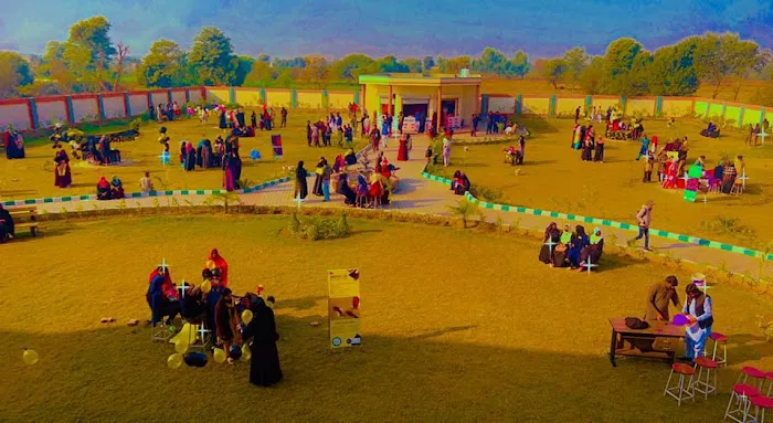Campus-For-University-Programs Superior College M.B.Din Picture 9