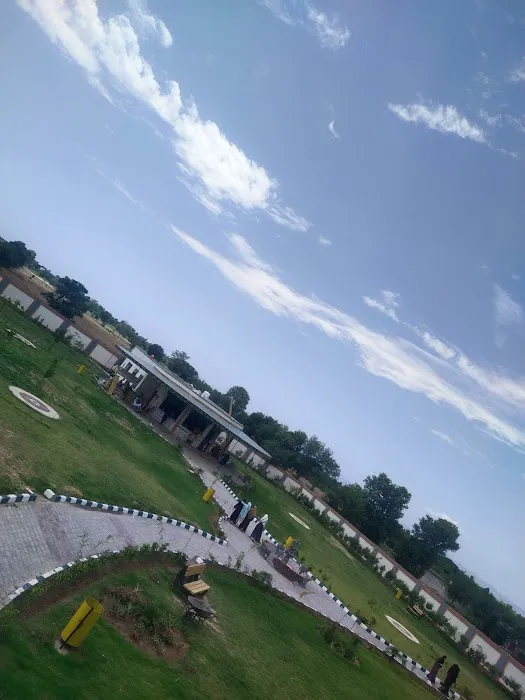 Campus-For-University-Programs Superior College M.B.Din Picture 6