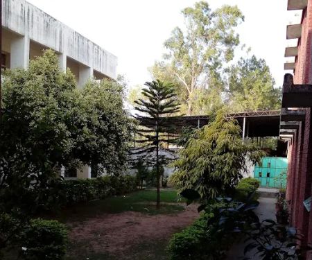 Islamabad Model College for Boys F-8/4