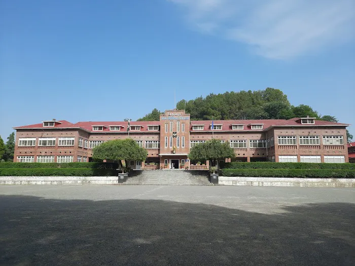 Army Burn Hall College for Boys Picture 4