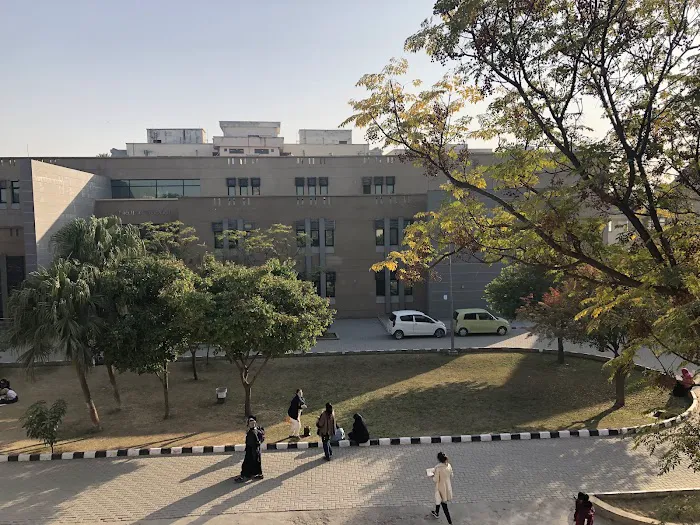 Fatima Jinnah Women University - City Campus Picture 5
