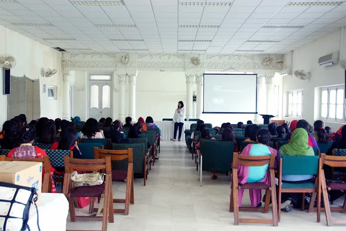 Fatima Jinnah Women University - City Campus Picture 9