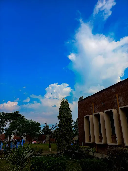 Govt.Associate College for Girls Miani Picture 1