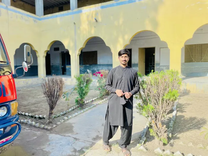 New Chenab Higher Secondary School & Girls College Jokalian Picture 4