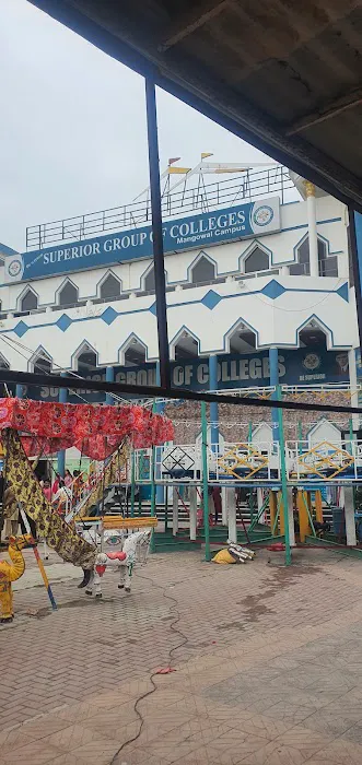 Superior Group of Colleges Picture 1