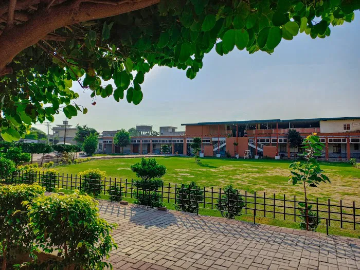 Gajju Khan Medical College Picture 6