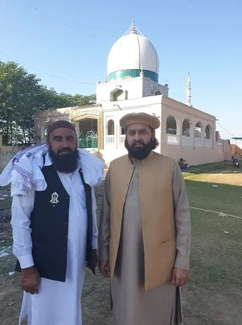 Darbar E Aaliya Syed Rahmat Ali (Dara Al Aloum Anayt ul Quran) Picture 9