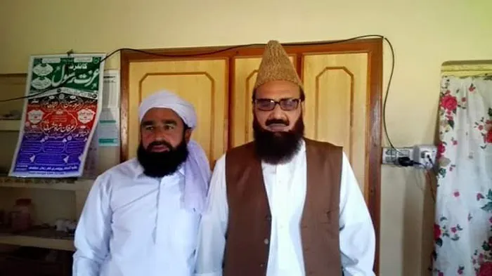 Darbar E Aaliya Syed Rahmat Ali (Dara Al Aloum Anayt ul Quran) Picture 4
