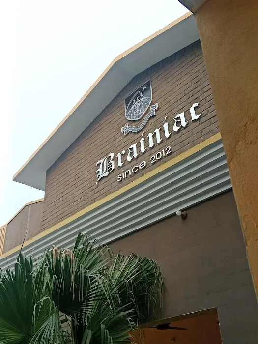 The Brainiac College Picture 7