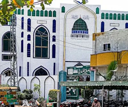 Jamia Tul Madina DINGA جامعۃ المدینہ للبنین دعوت اسلامی