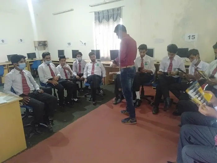 Virtual University Mansehra Campus nmsr02 Picture 5