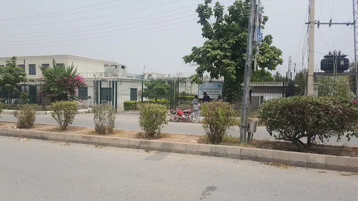 Government Degree College for Boys, Hayatabad Picture 1