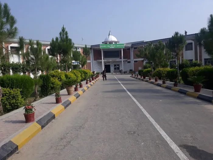 College Campus Picture 6