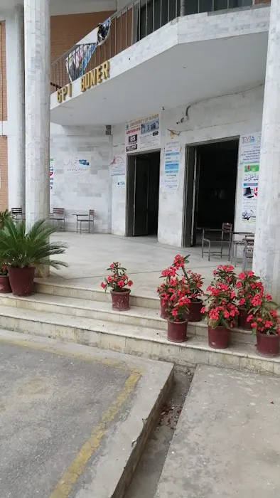 College Campus Picture 2
