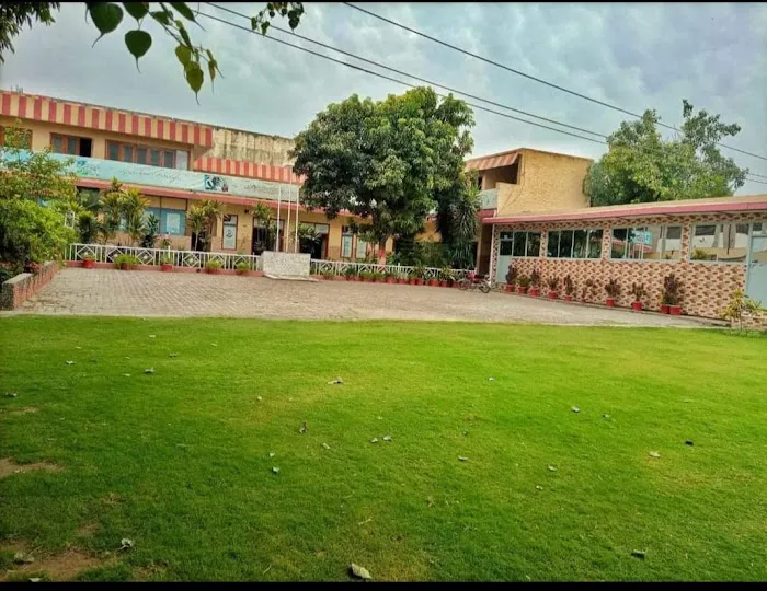 Pakistan Degree College Picture 2